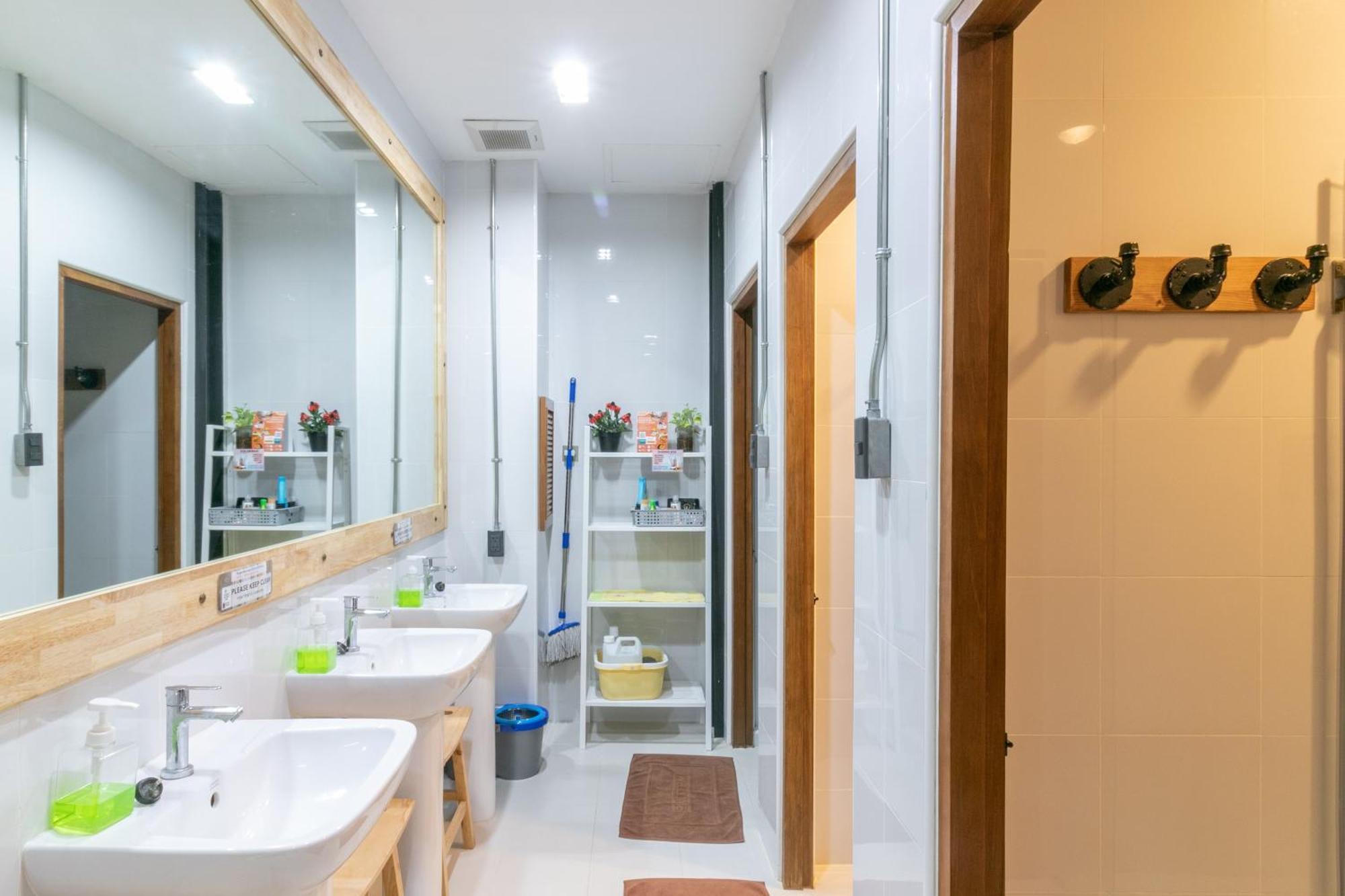 308m2 8 Slaapkamer, 6 Privé Badkamer In Siam *