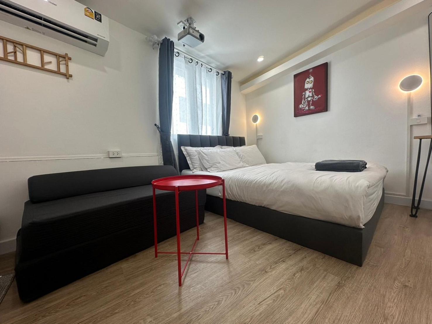 Hostel The White Den Sukhumvit 44 Bangkok