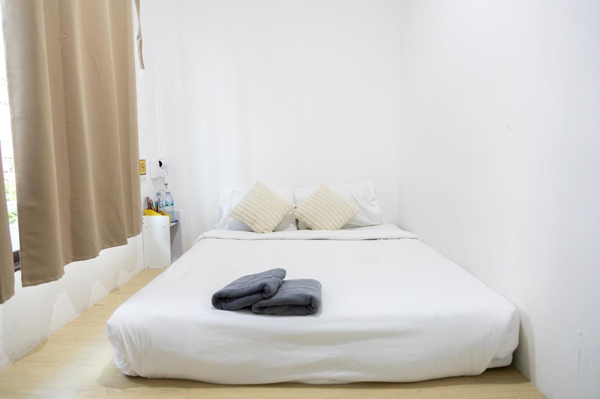 Transit Donmueang Airport Hostal