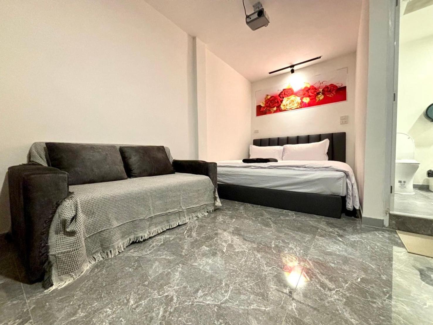The White Den Chatuchak Albergue Banguecoque