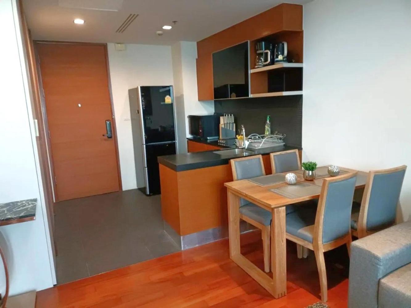 Large Rare Stunning Private Pool On Balcony Thong Lor Bts 105sqm Căn hộ Bangkok