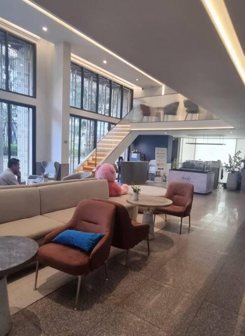 Luxury And Cozy In The Center Apartment Bangkok