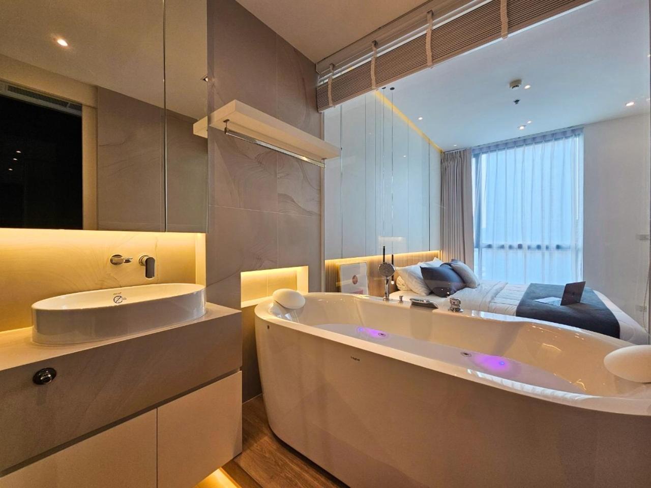 The Address 28 * Bangkok