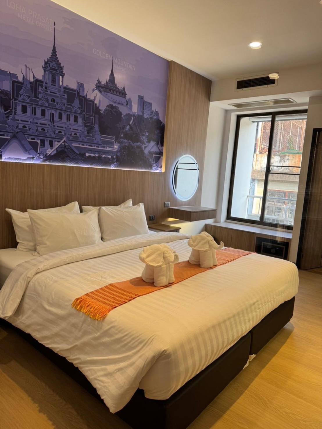 New Siam Ii - Near Siriraj Hospital