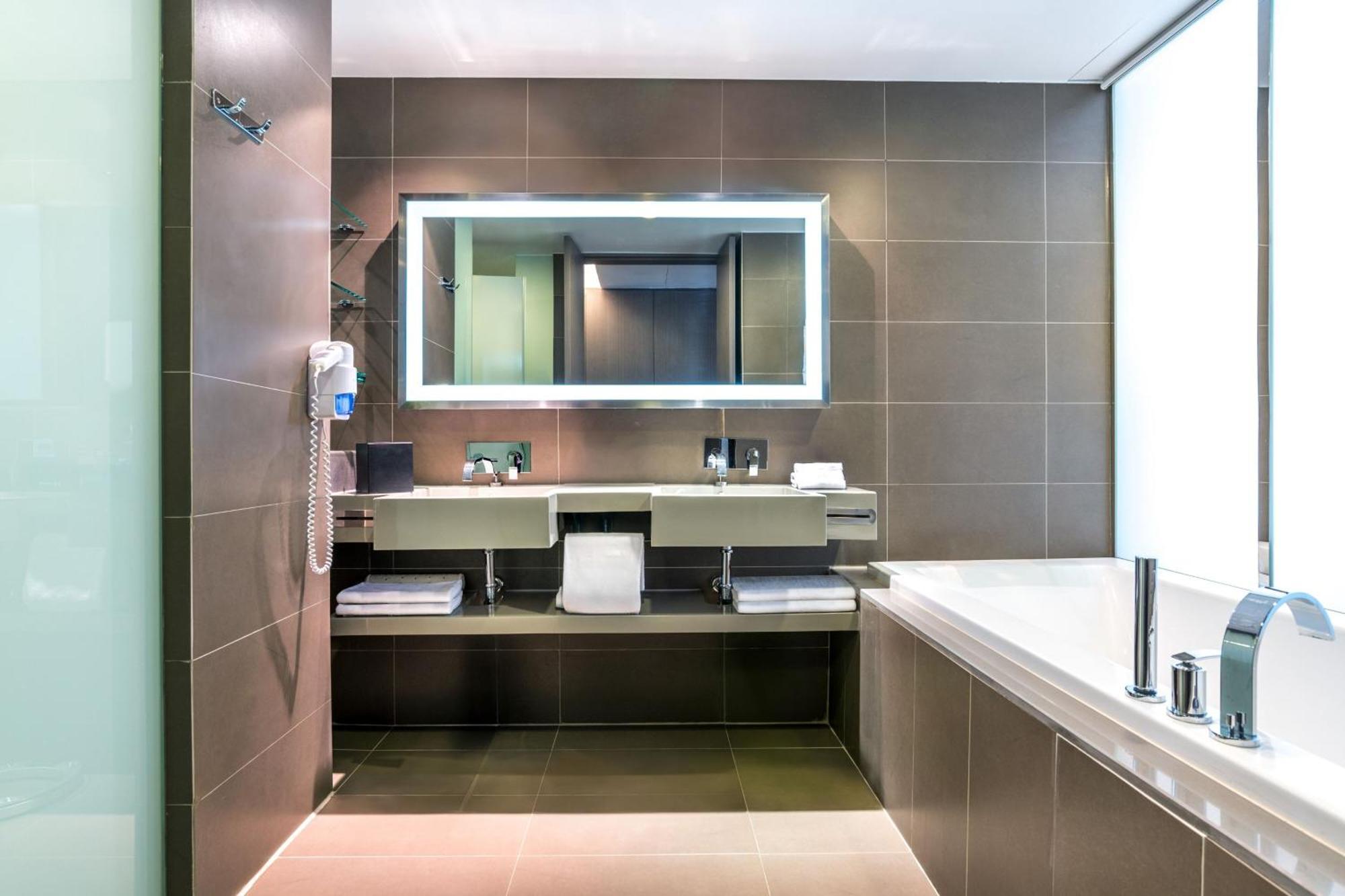 Four Points By Sheraton Ploenchit Sukhumvit Hotell