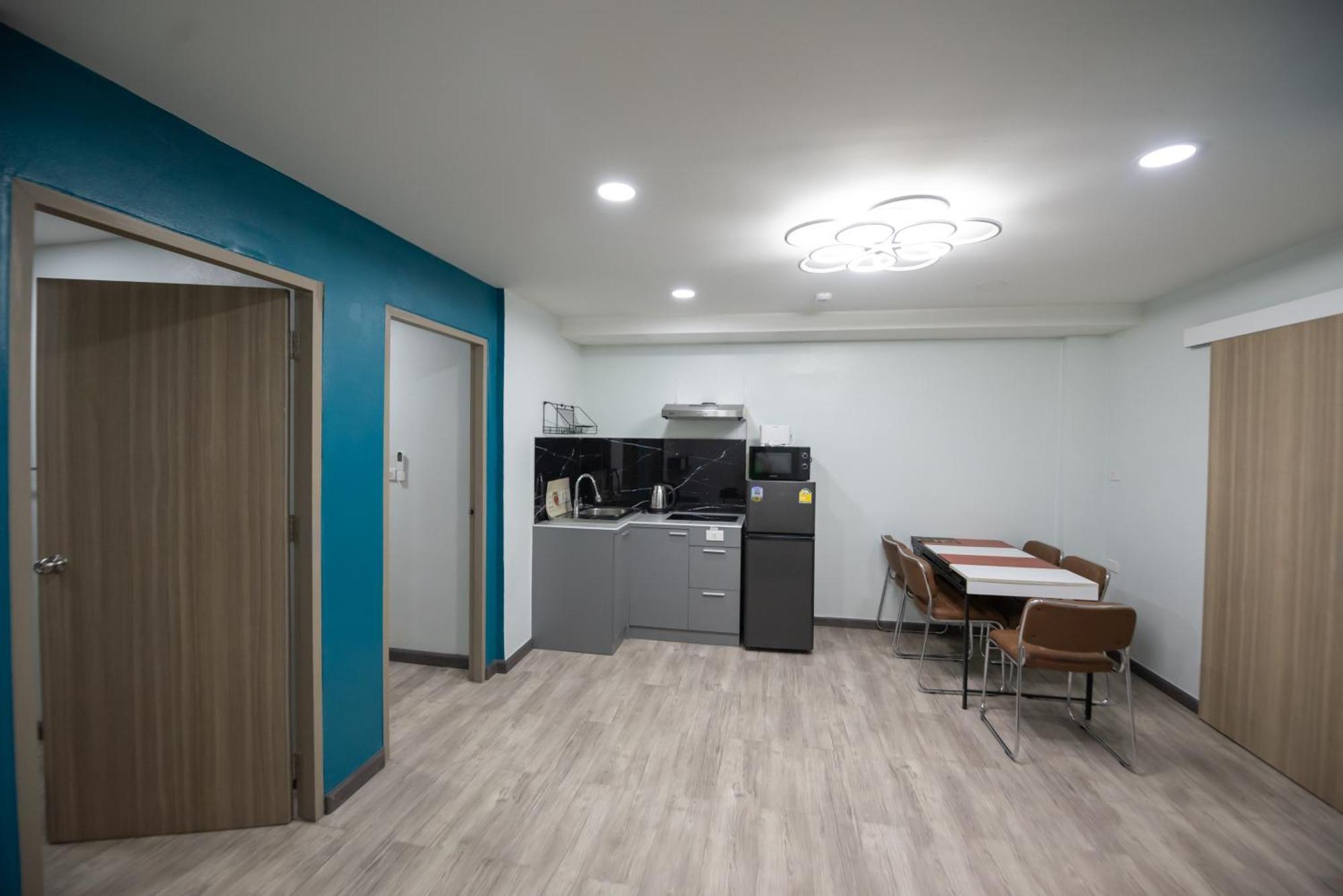 Aparthotel Skylink Homes