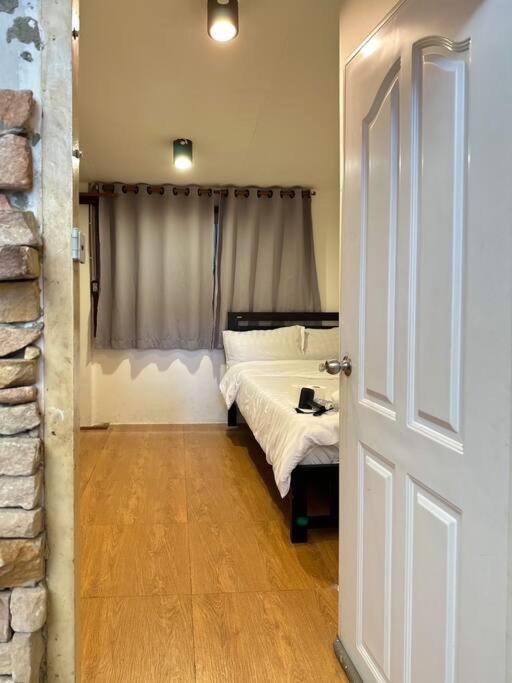 Chubbi 5 Room10 Apartemen