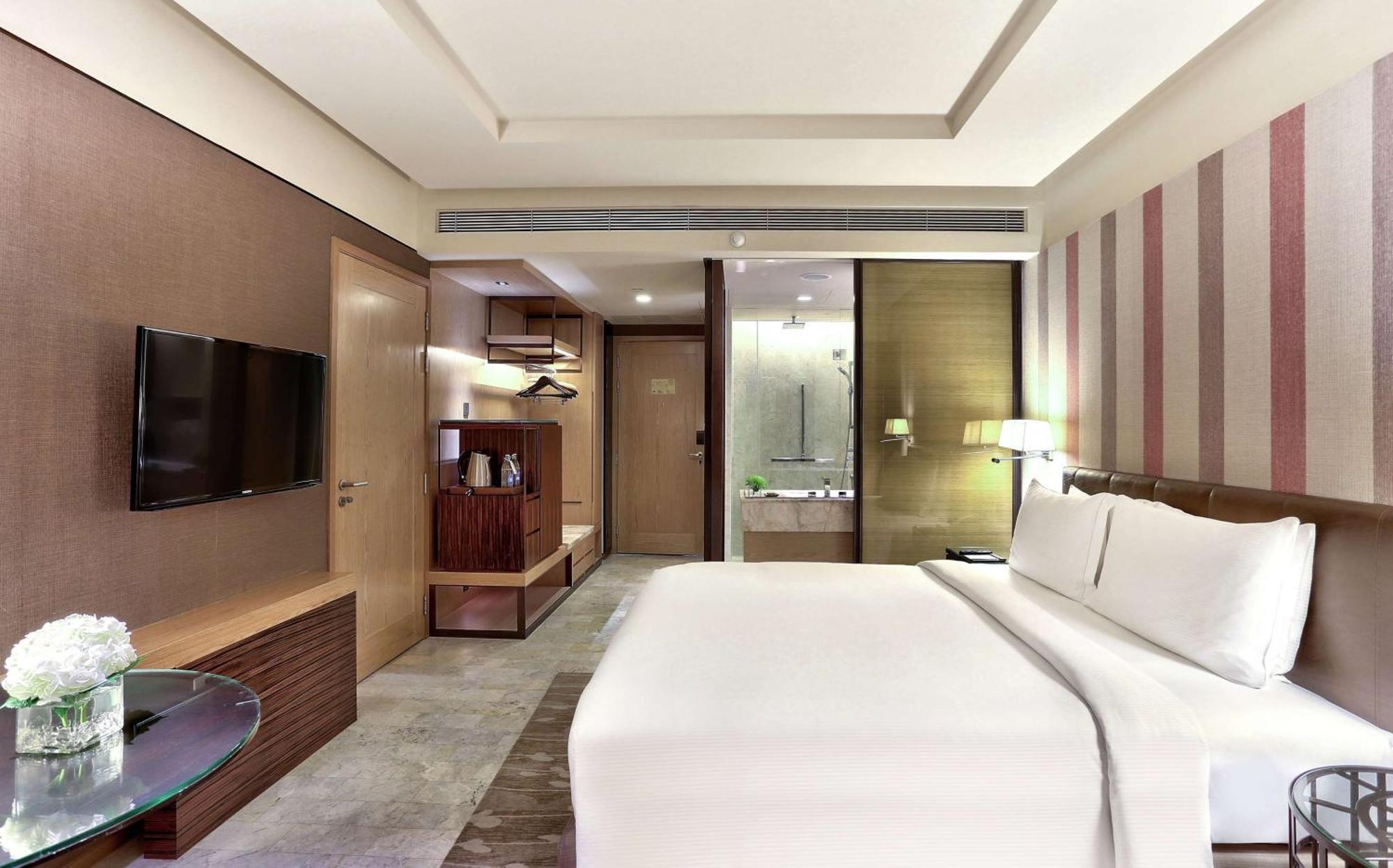 Doubletree By Hilton Sukhumvit Hotel Bangkok