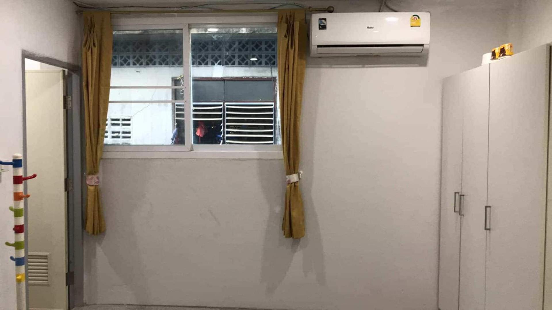 Baan1668 Hostel