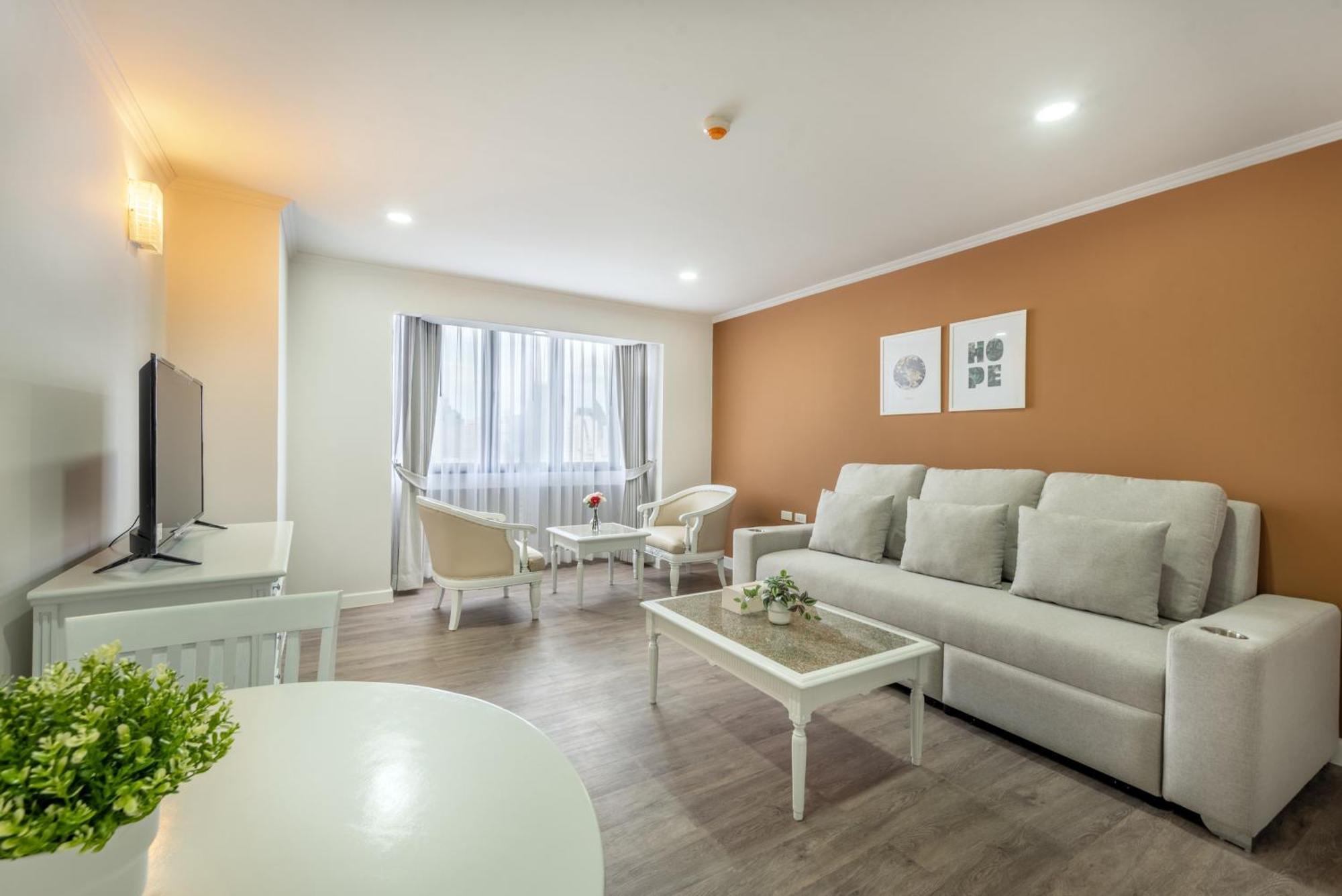 Apartahotel Neom Town