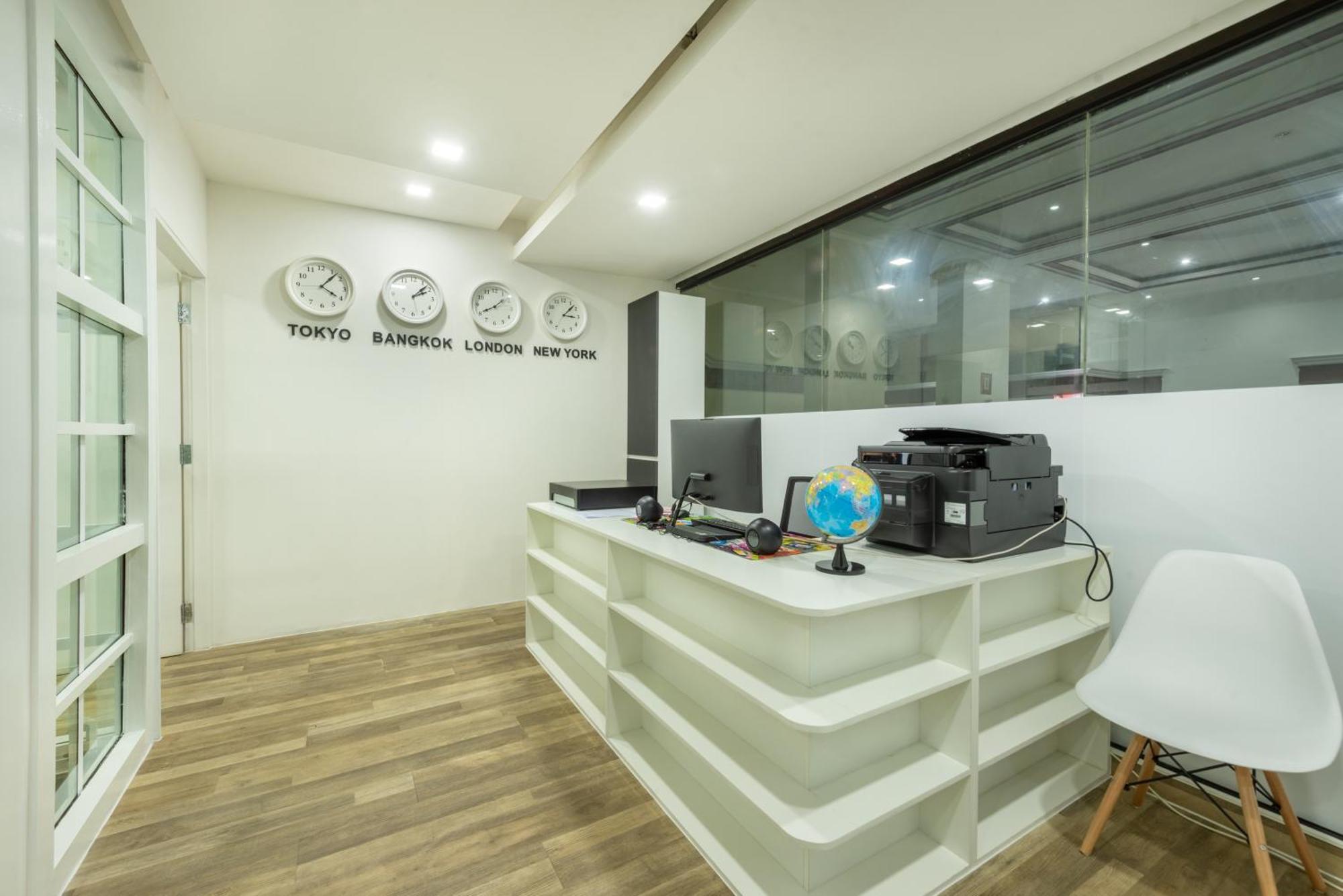 Apartahotel Neom Town *