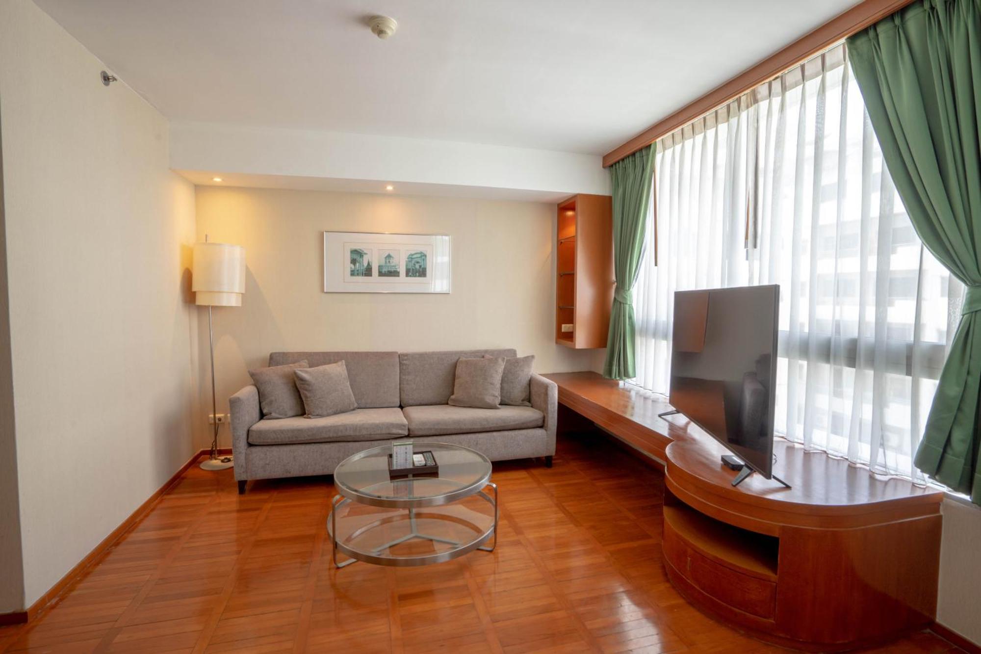 At Ease Saladaeng By Aetas 4*