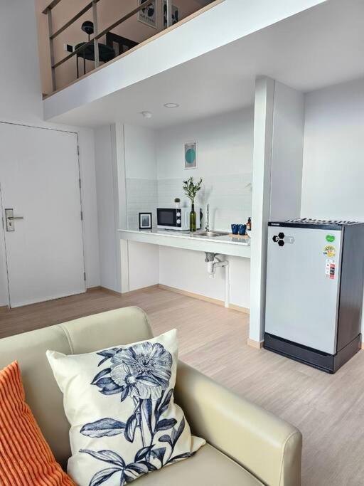Midtown Duplex Ratchayothin 275 Appartement *