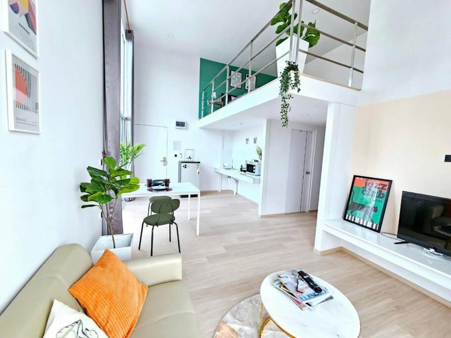 Midtown Duplex Ratchayothin 272 Appartement Bangkok