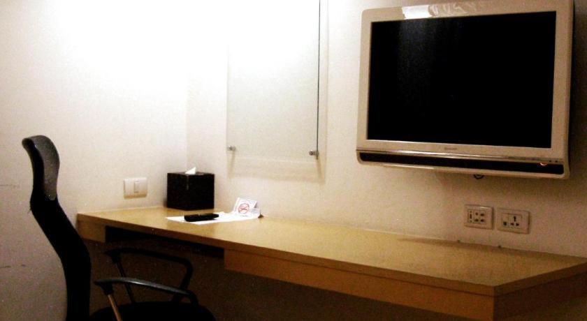 Iyarin@tuk Chang Ratchayothin Hotel 3*