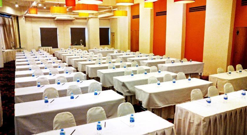 Hotel Iyarin@tuk Chang Ratchayothin 3*