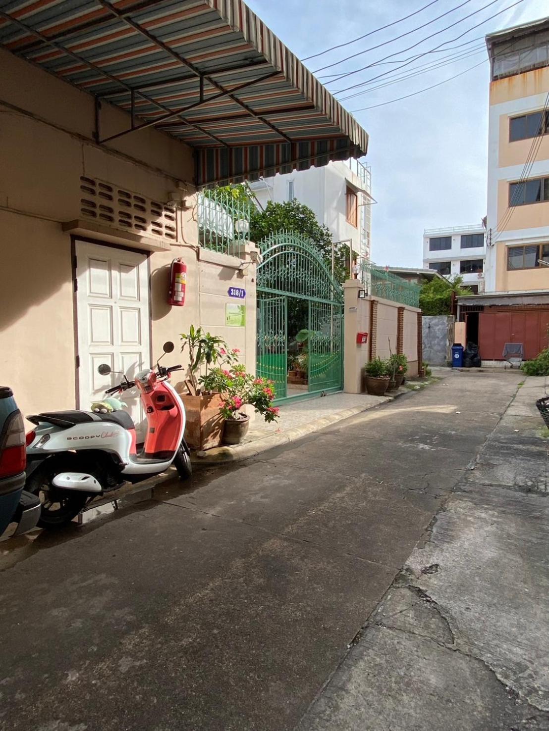 Garden Asrama Bangkok