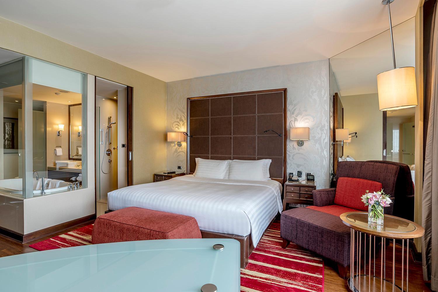 Hilton Grande Asoke Khách sạn 5*