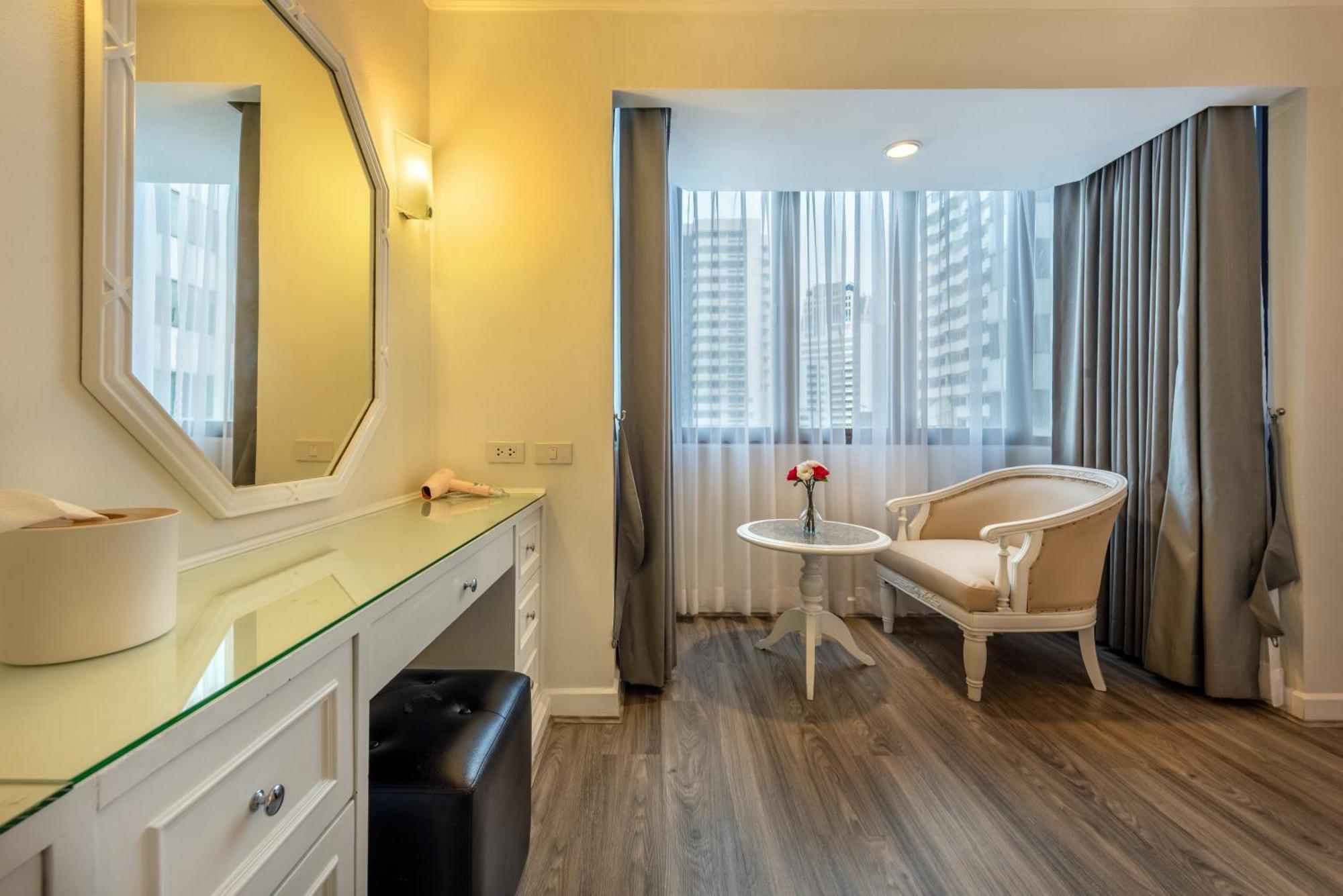 Neom Town Bangkok