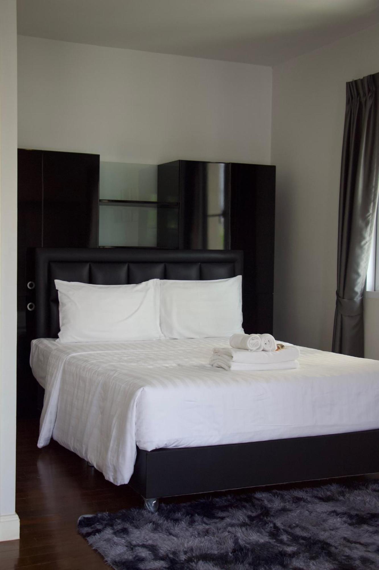 Apartamento Entire Townhome 3br3b, Pool, Sukhumvit-emsphere *