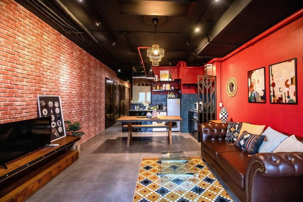 River View - Loft In Great Location Apartment Bangkok
