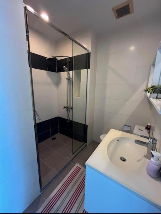 Apartment Luxurious Upscale Downtown