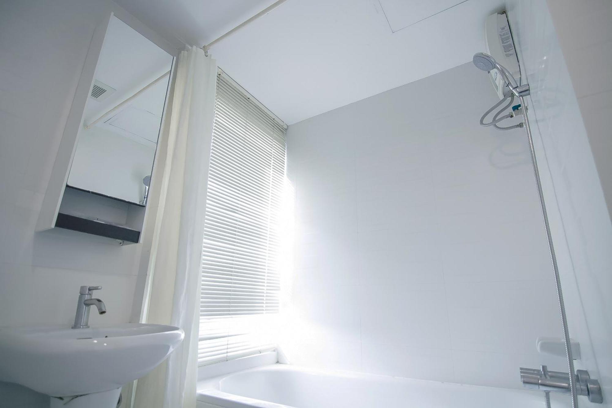 Romance Bangna Aparthotel Bangkok