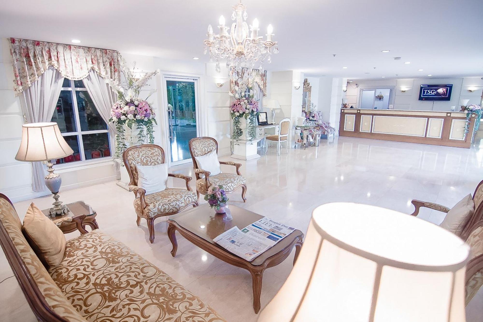 Romance Bangna Aparthotel Bangkok