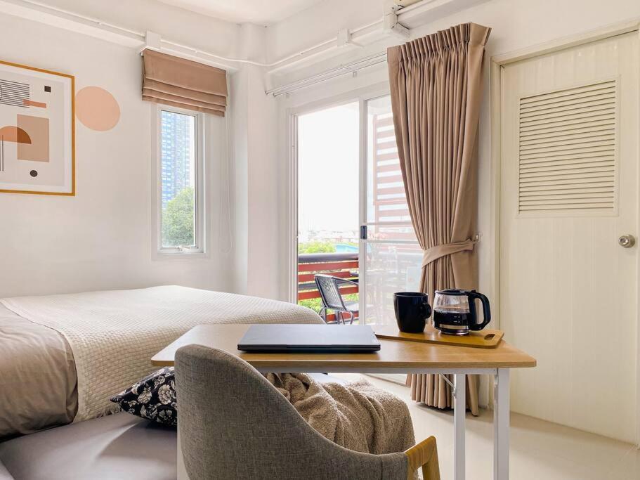 The Giftown Bangkok, Thapra