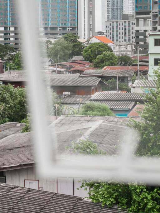 The Giftown Bangkok, Thapra Apartment