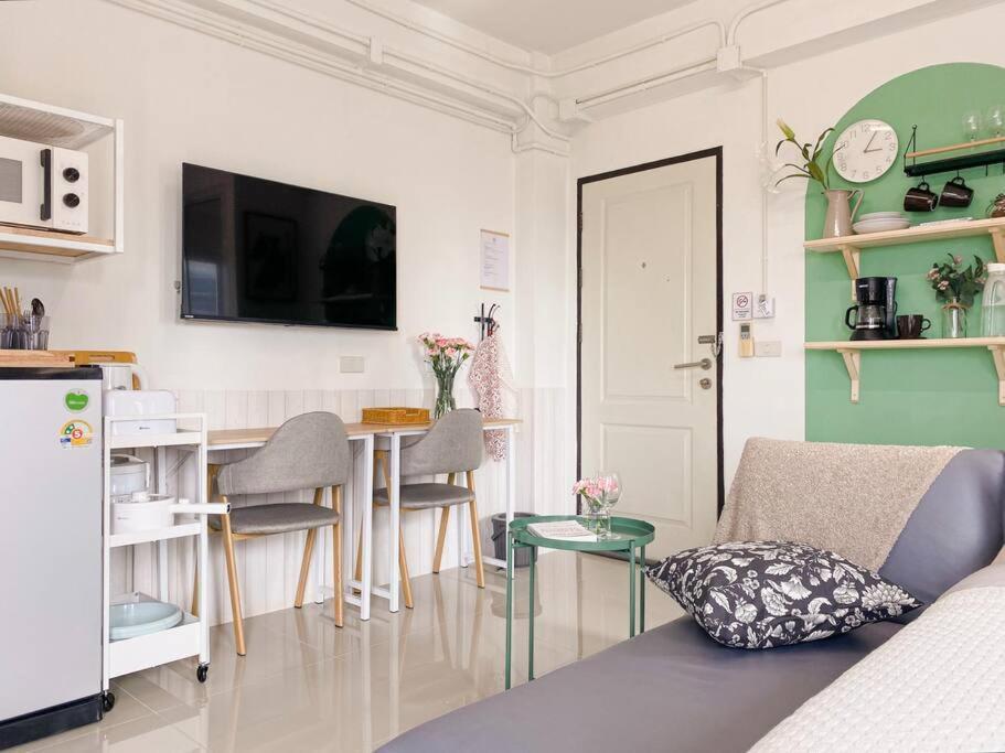 The Giftown Bangkok, Thapra Apartment *