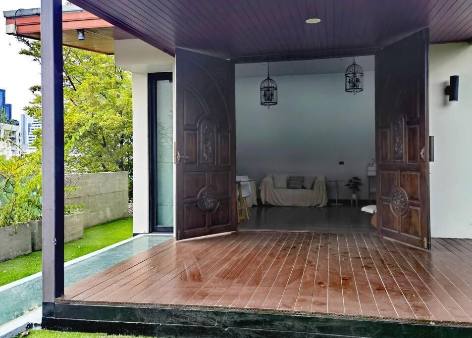 Luxury Oasis In