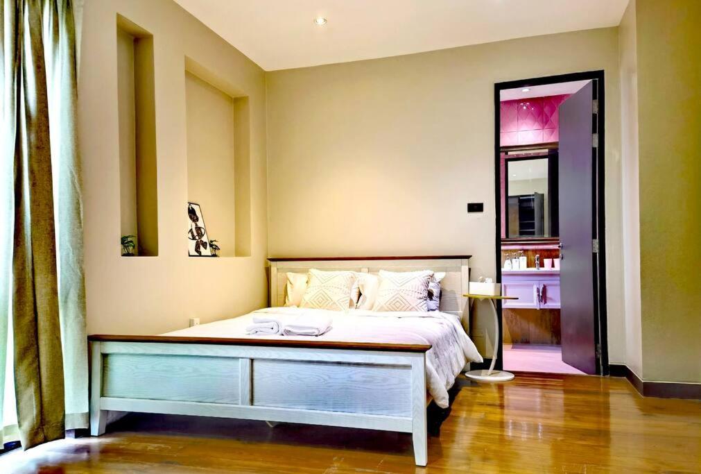 Luxury Oasis In * Bangkok