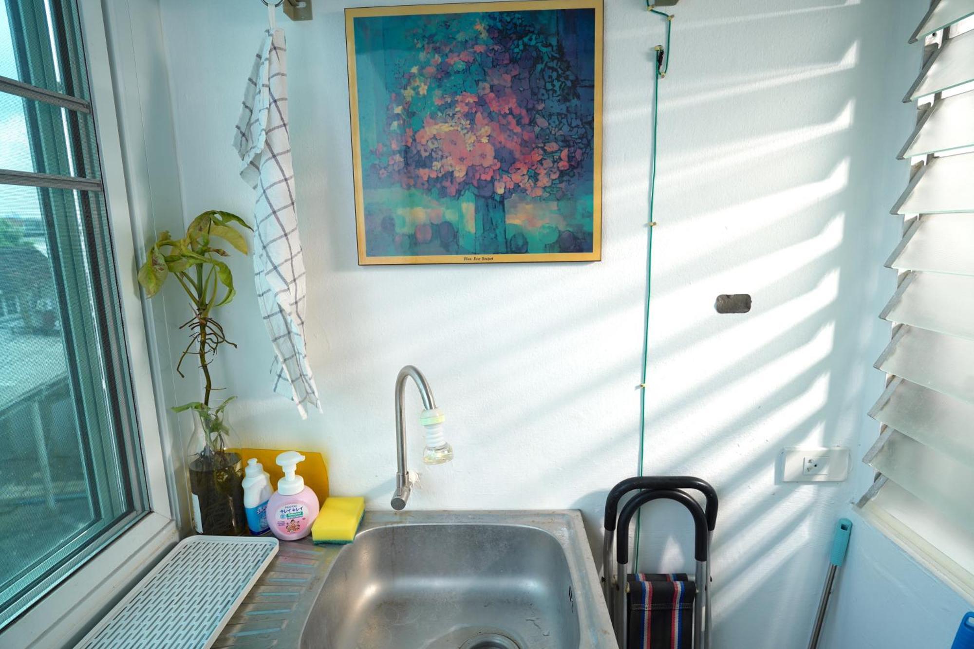 Apartment Modern Art - Lat Phrao Near Mrt Mahat Thai *