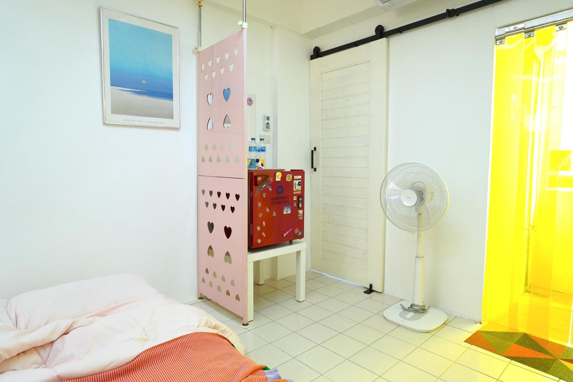 Apartment Modern Art - Lat Phrao Near Mrt Mahat Thai Bangkok