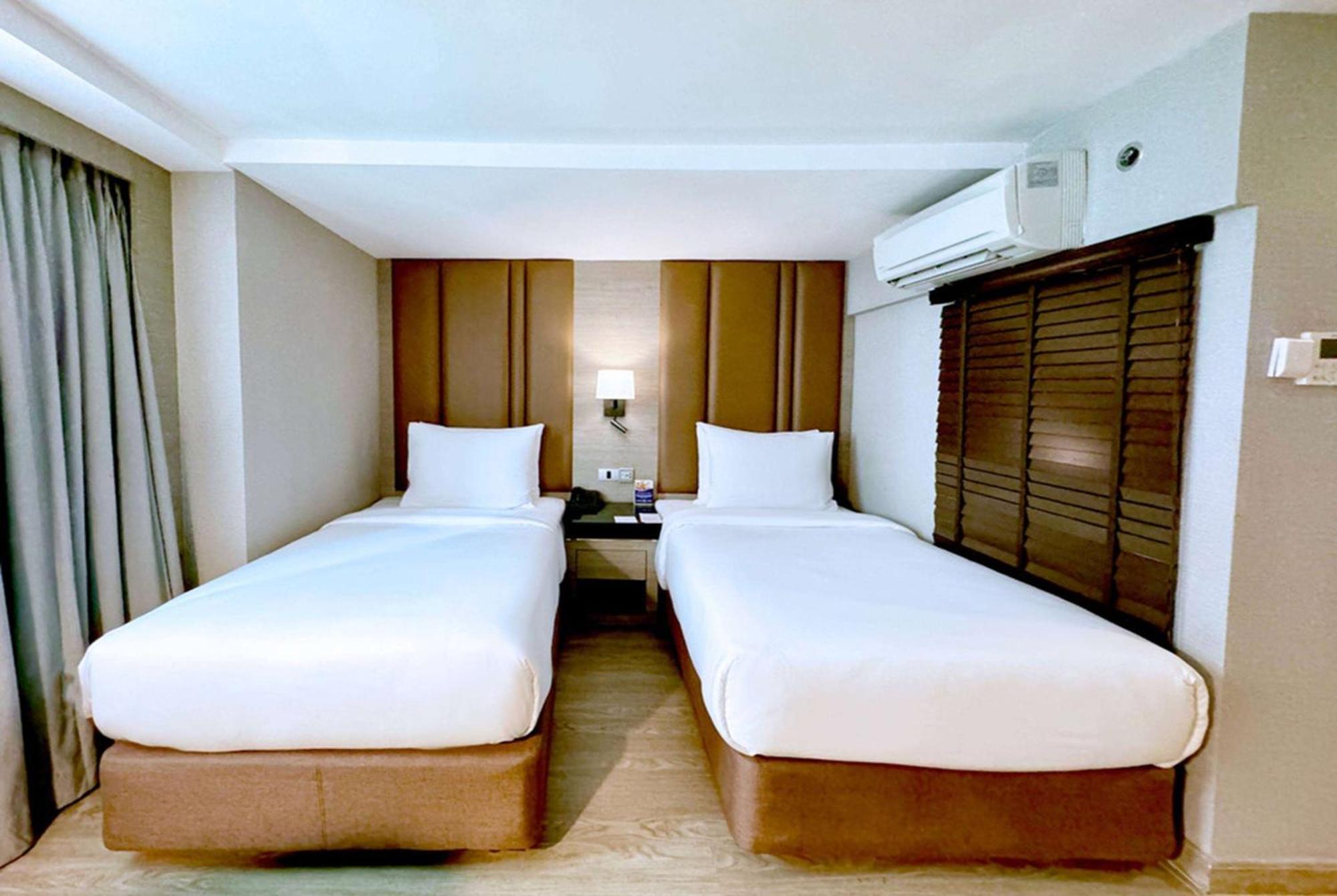 Ramada By Wyndham Sukhumvit 11 4*