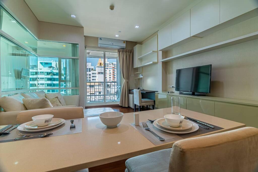Thonglor Area 1 Bedroom Fastwifi Sauna Big Swimming Pool 43 *