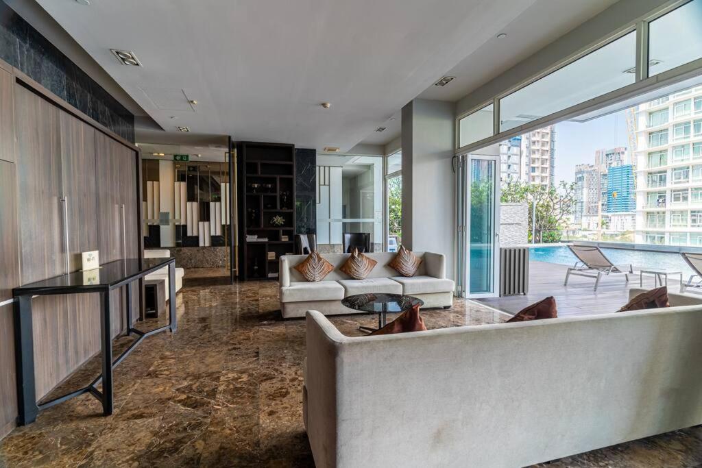 Thonglor Area 1 Bedroom Fastwifi Sauna Big Swimming Pool 43 Apartment Bangkok
