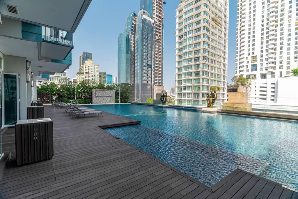 Thonglor Area 1 Bedroom Fastwifi Sauna Big Swimming Pool 43 *