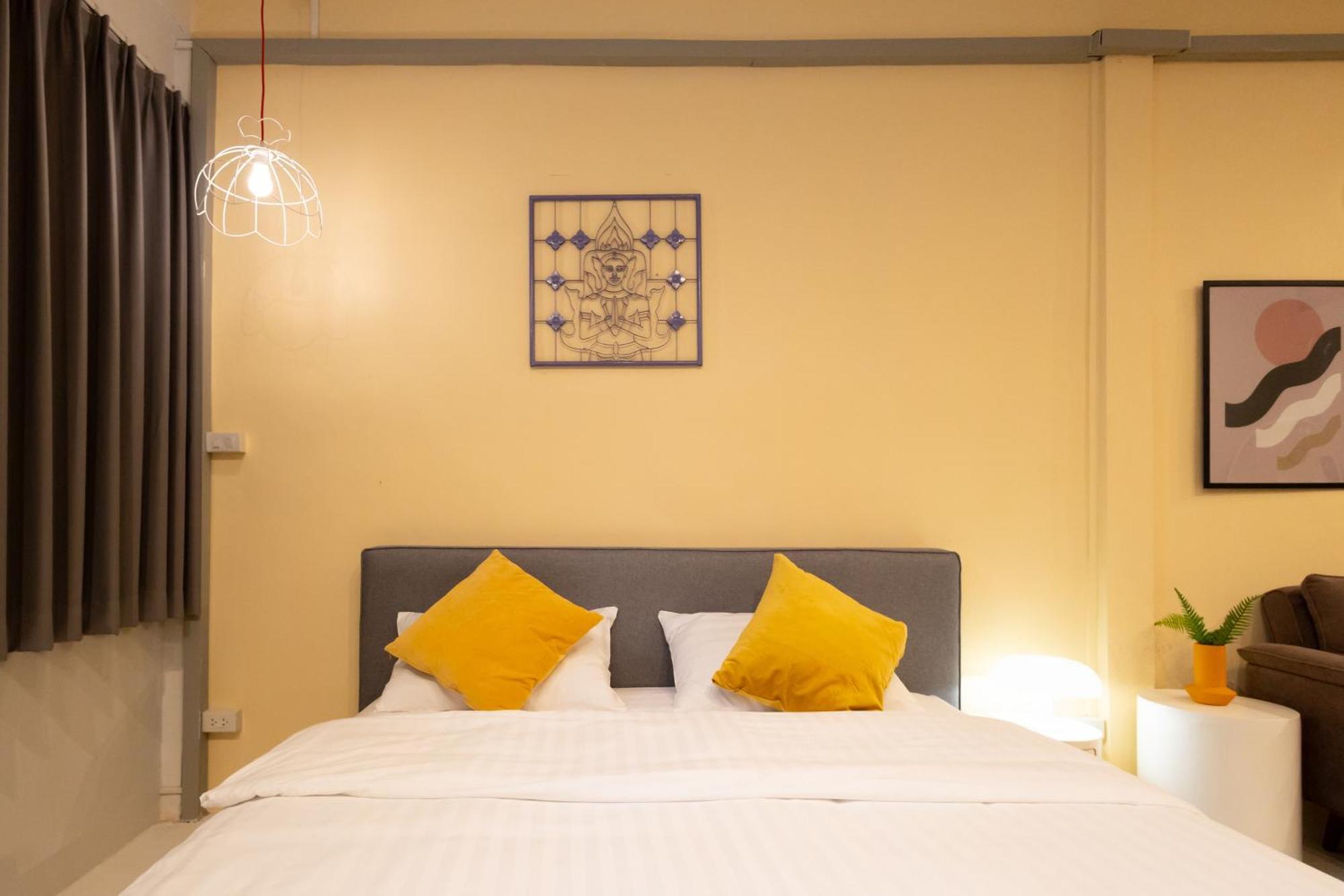 Siam Twin Charoenkrung Apartemen *
