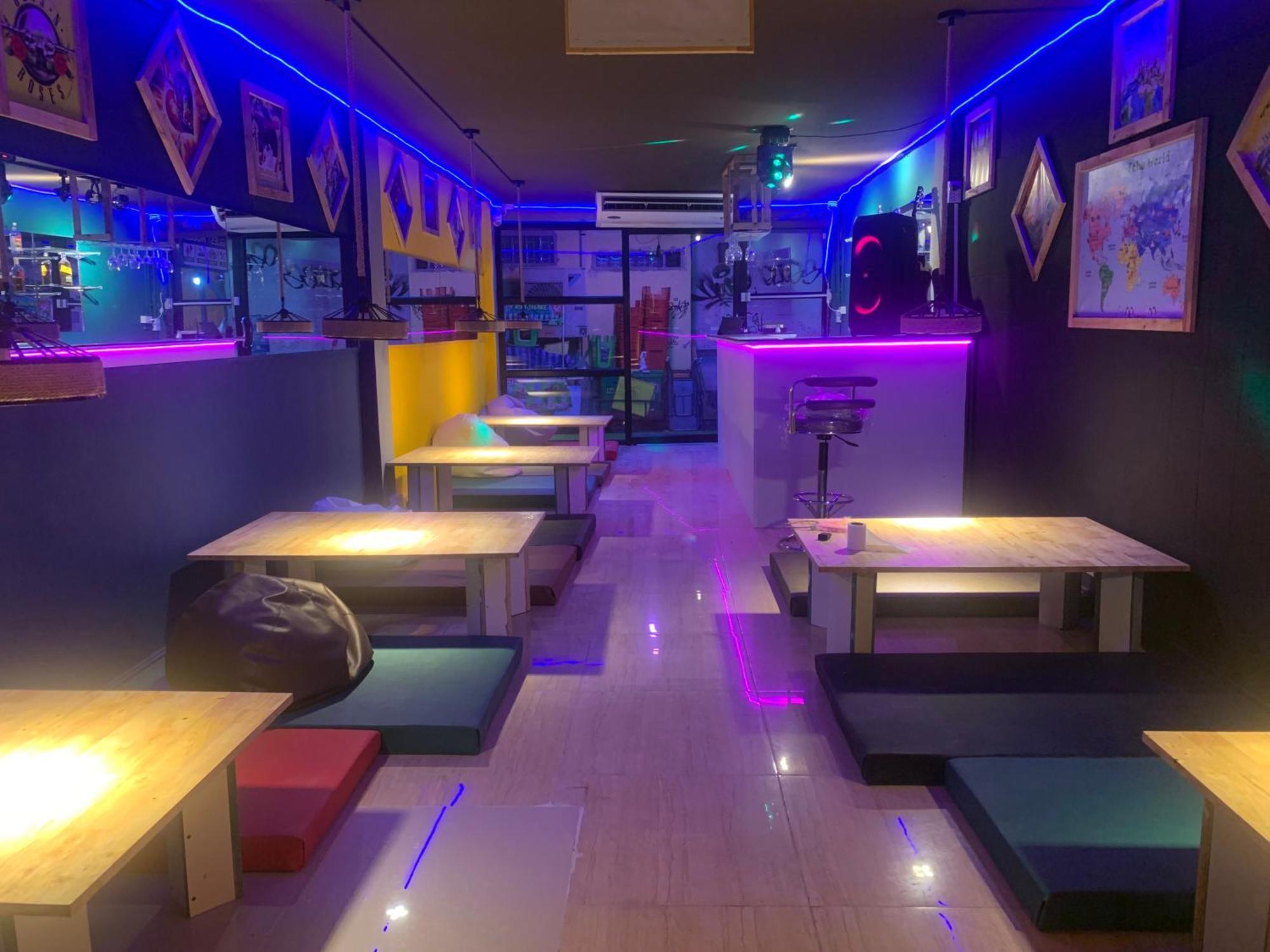 Roxx Social Hostel, Cafe & Bistro Bangkok