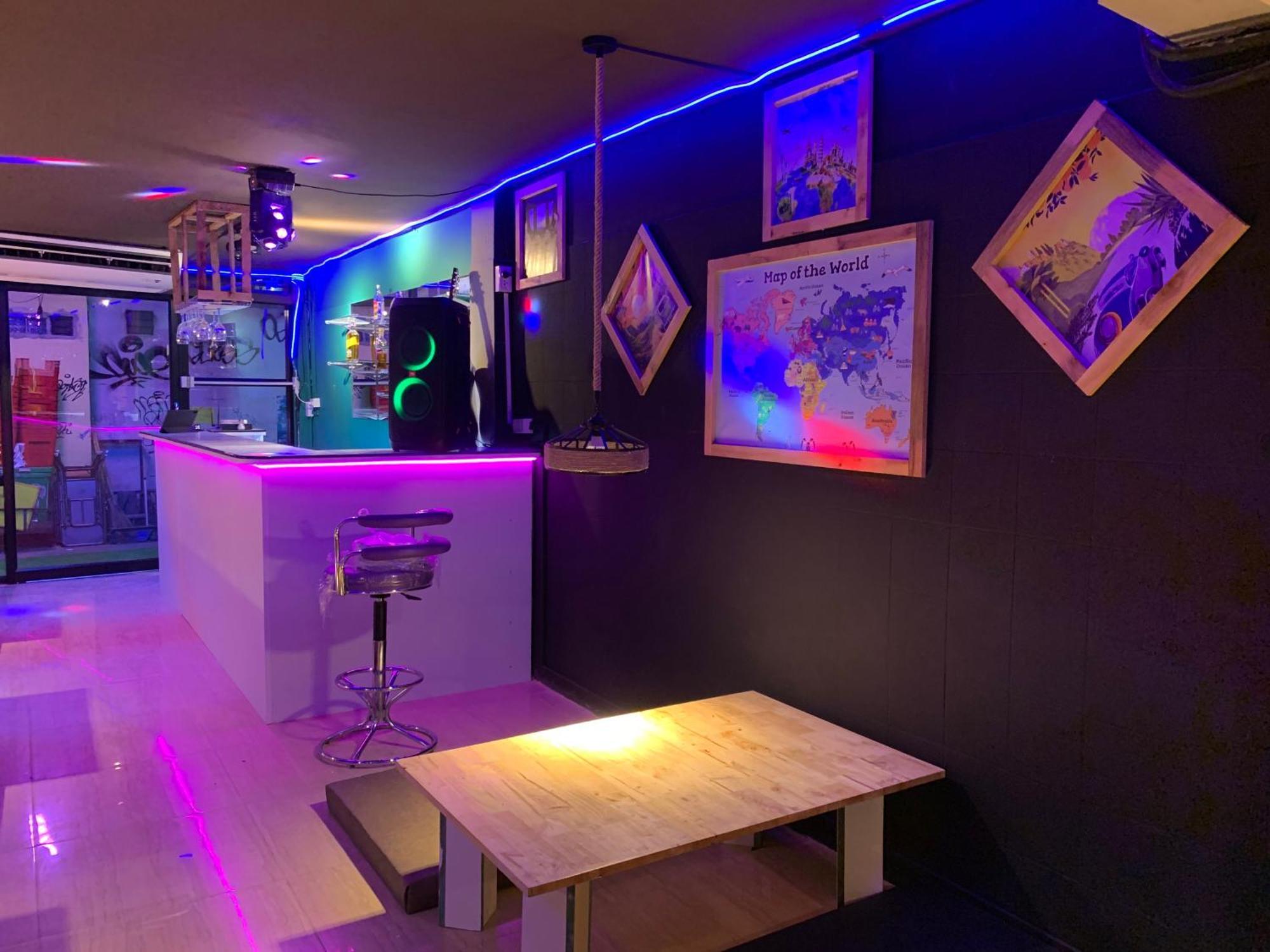 Roxx Social Hostel, Cafe & Bistro Ostello *