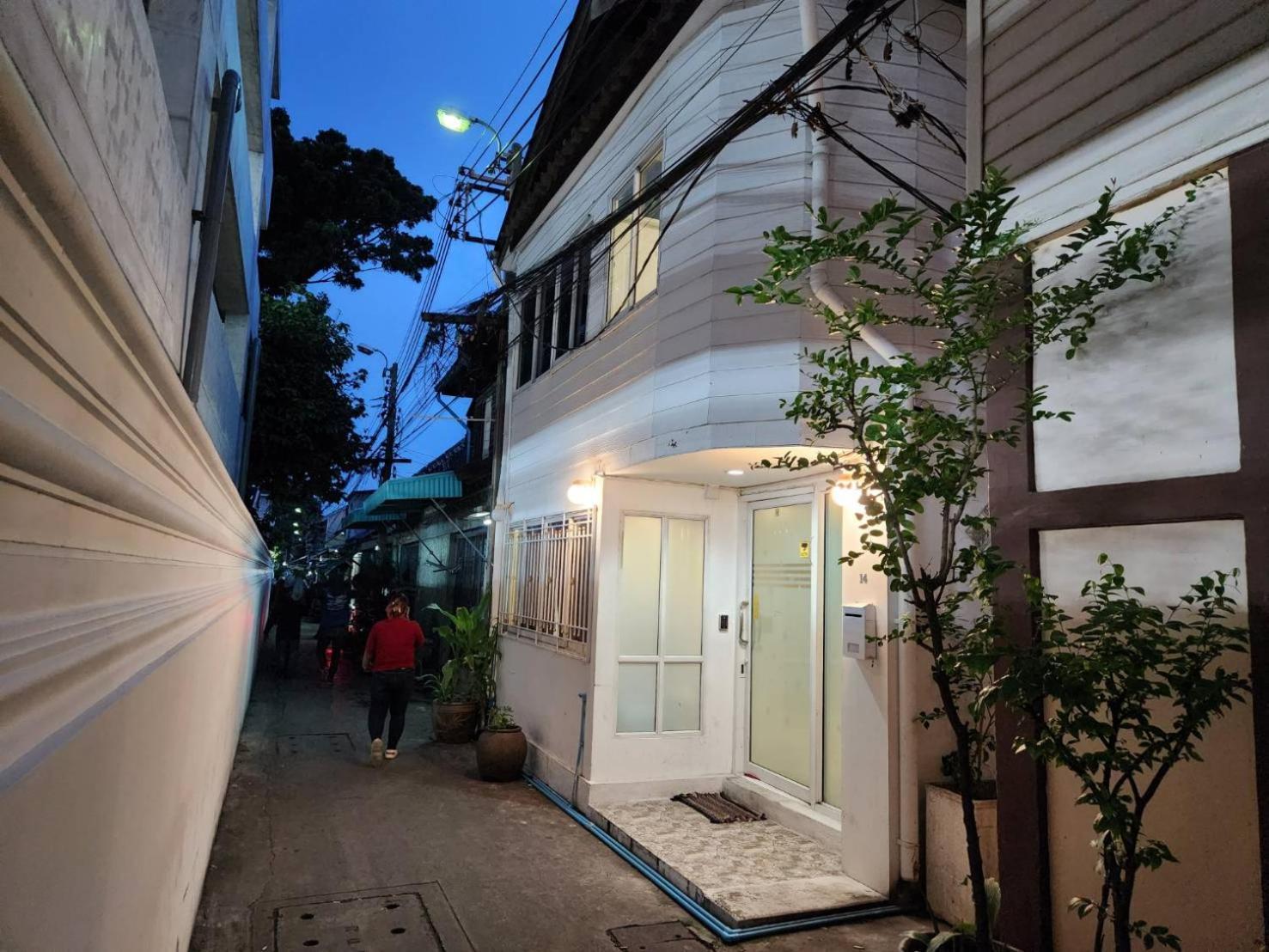 Ostello White House Khaosan Bangkok
