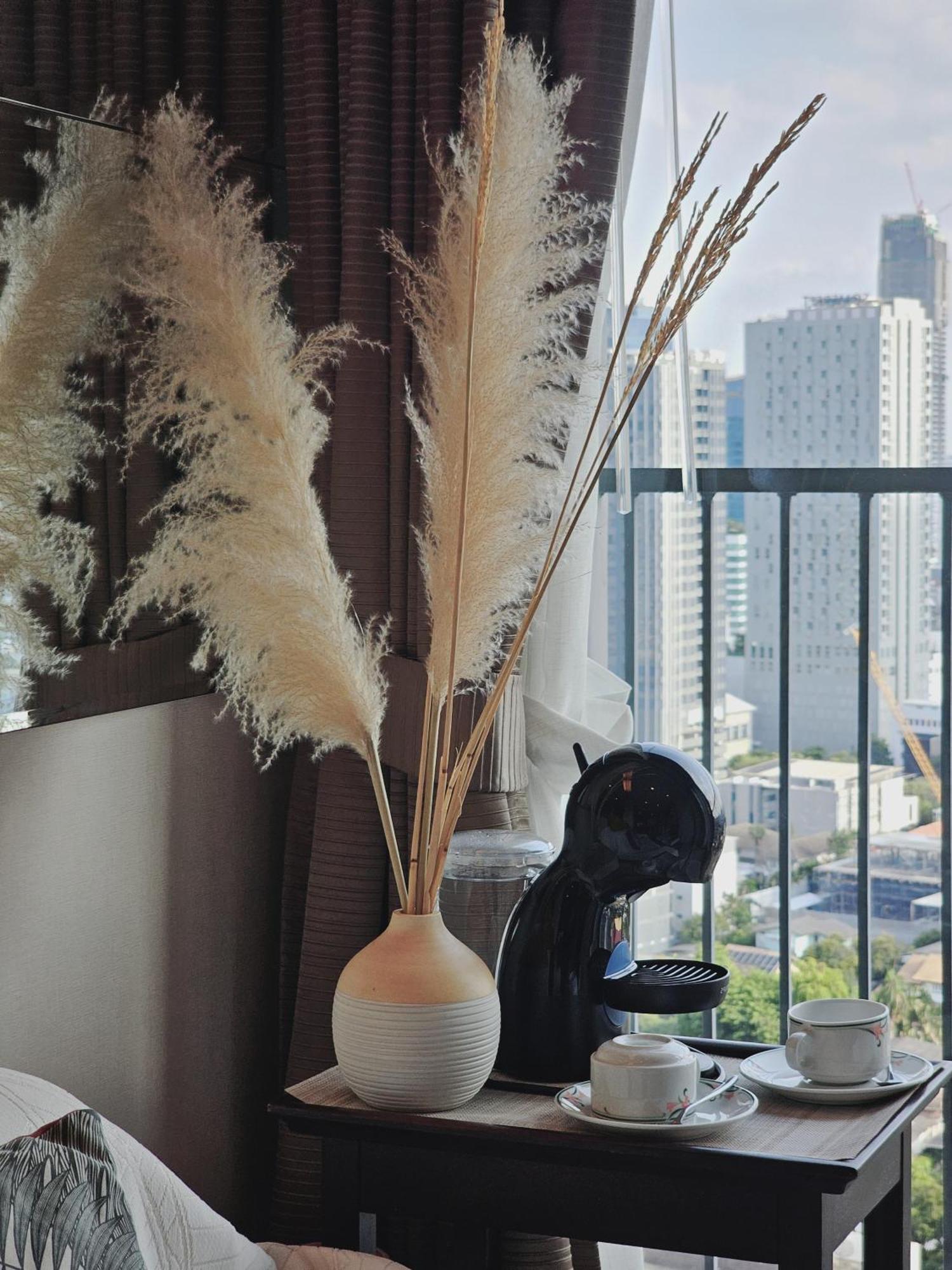 Apartment 1br At Thonglor Bts Overlooking With Workspace *