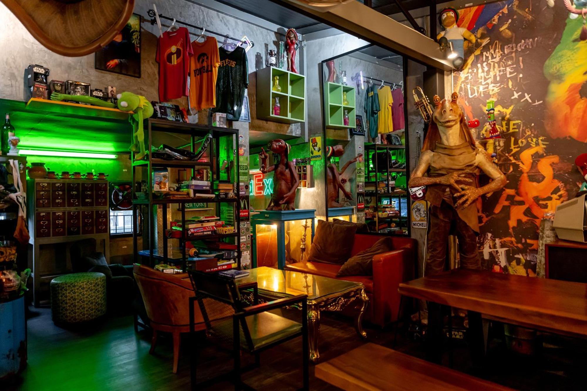 Hostal Vibes Bangkok