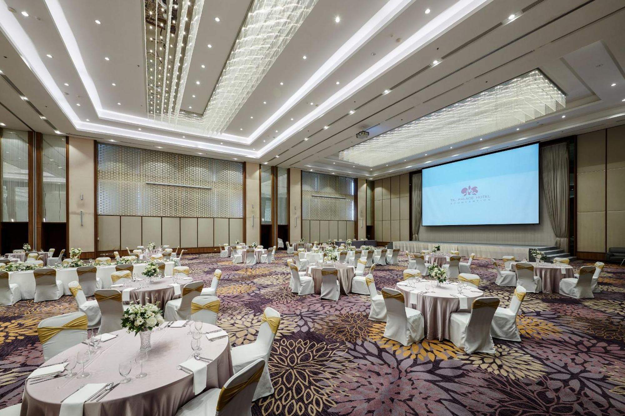 Tk Palace & Convention
