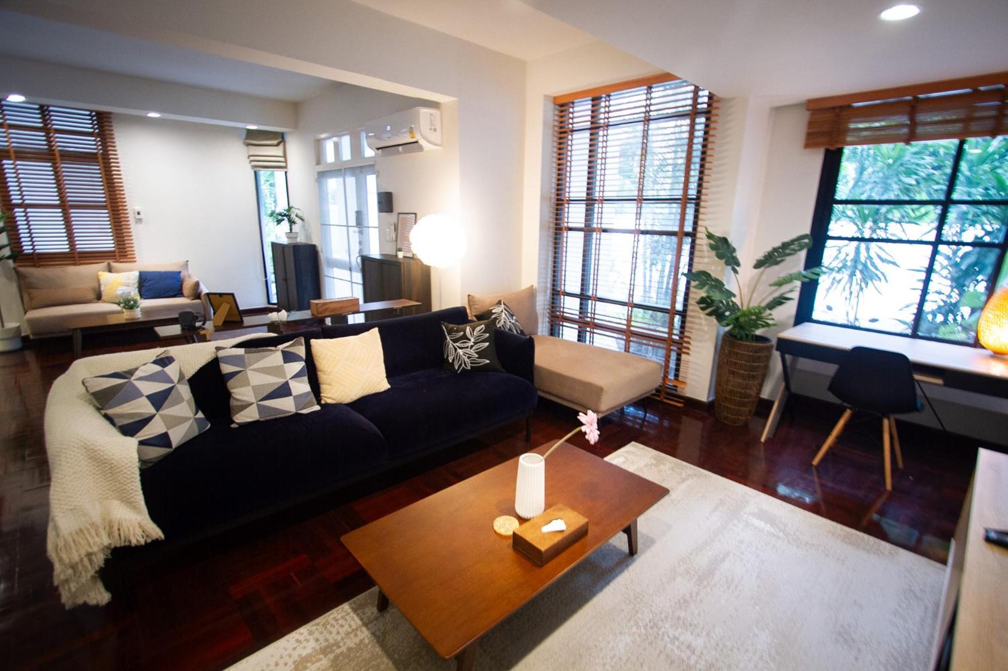 Spacious 4-bedroom Oasis In The Heart Of Sukhumvit Vila Bangkok