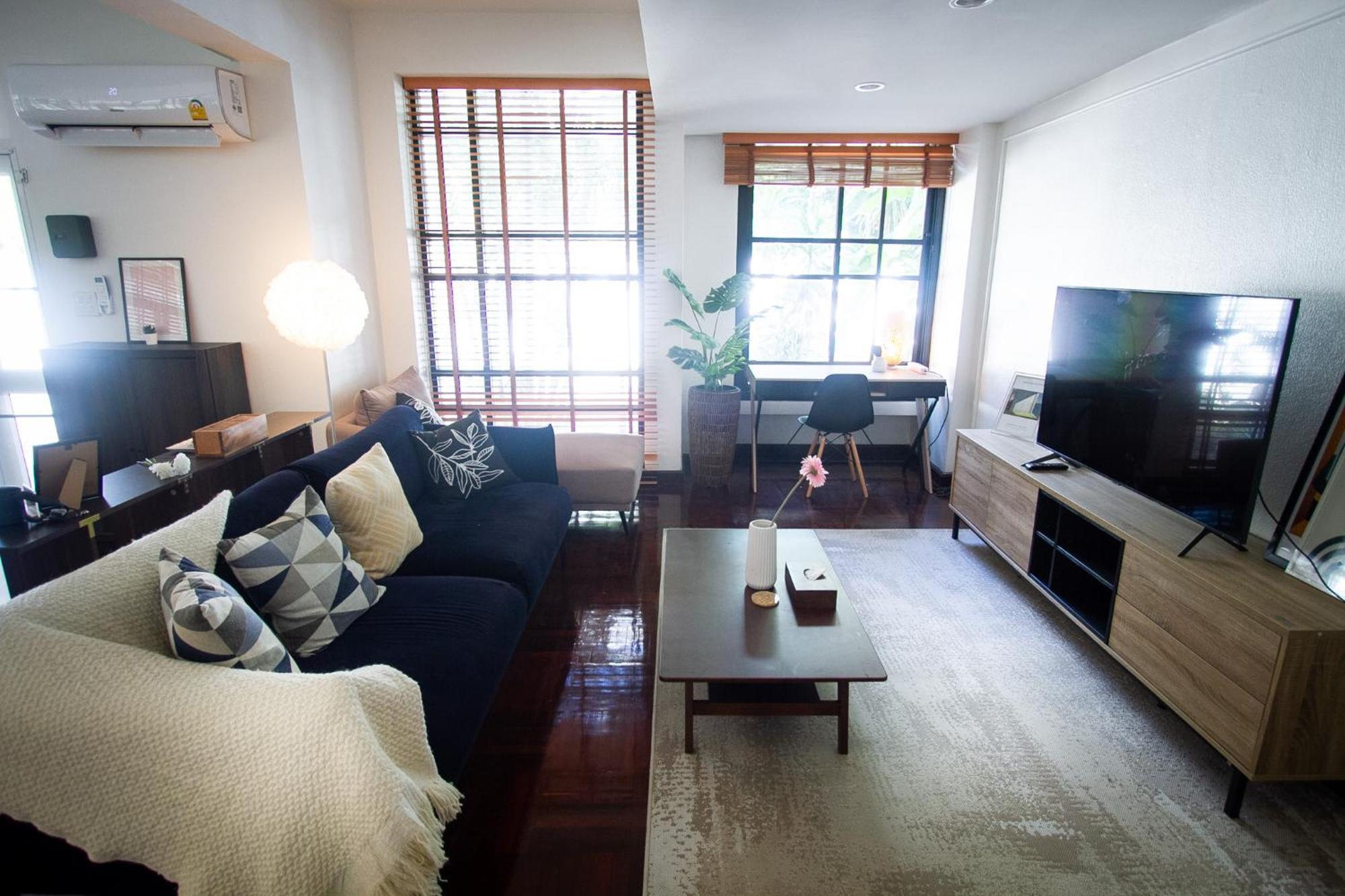 Vila Spacious 4-bedroom Oasis In The Heart Of Sukhumvit Bangkok
