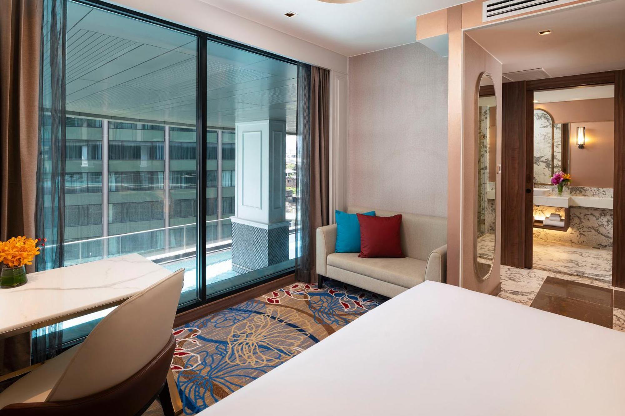 Khách sạn Valia 5*
