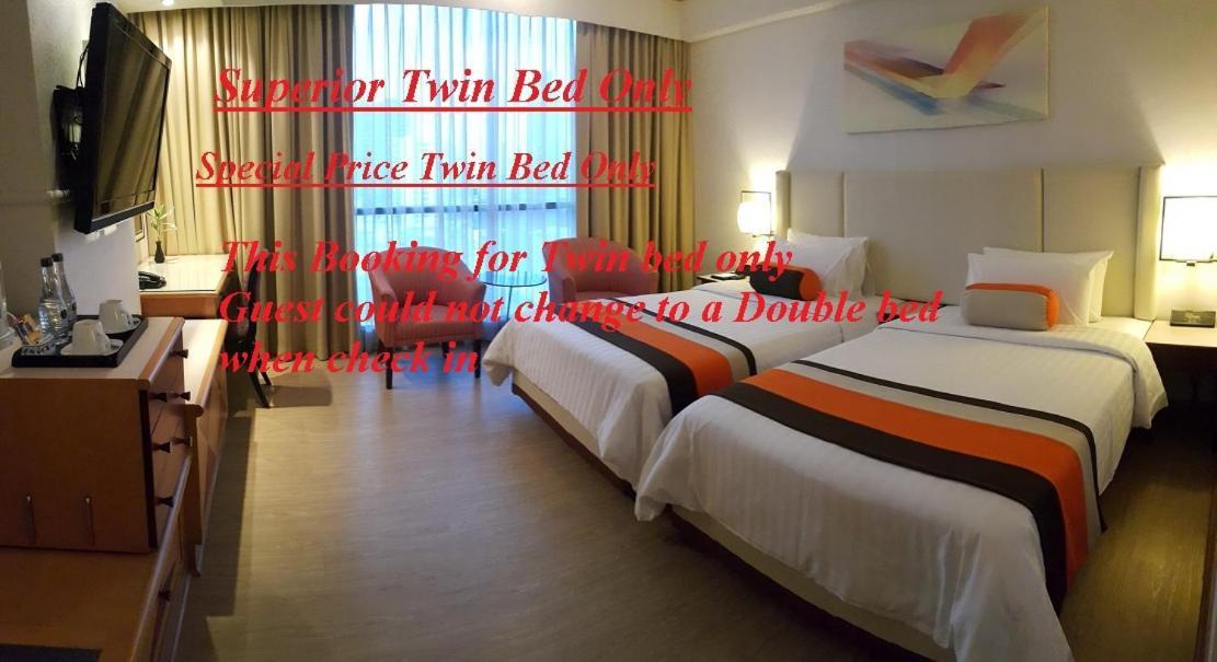Khách sạn The Four Wings 4*